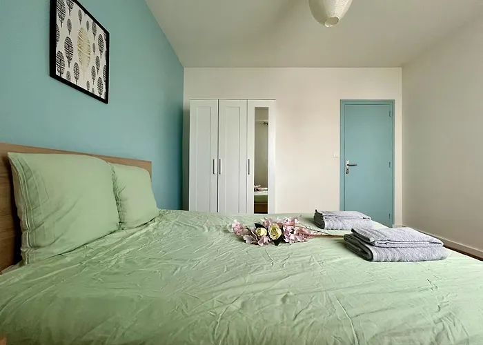 Grand Appartement A Deux Pas De La Vieille Ville